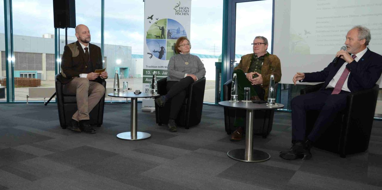 Podiumsdiskussion mit Dr. Christine Miller: ＂Nachhaltigkeit braucht Grundlagen!＂