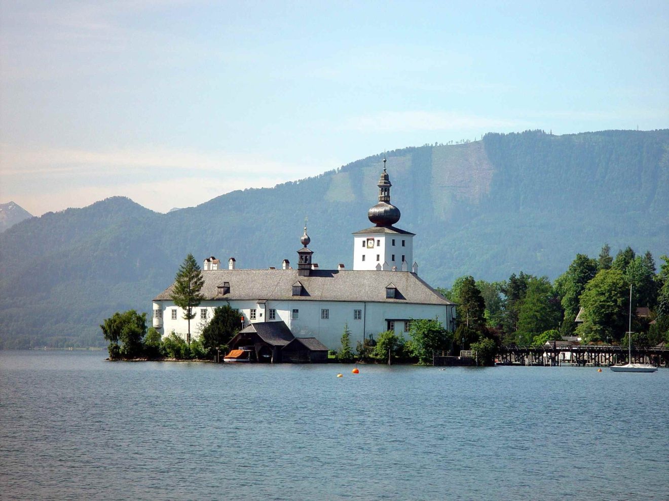 Klosterhalbinsel von Gmunden im Traunsee